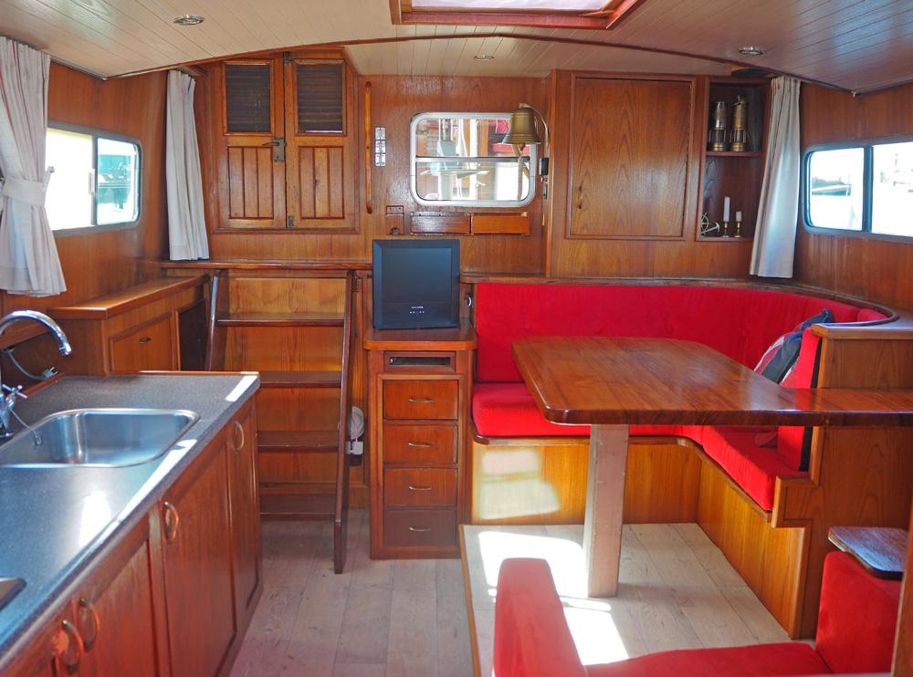 Salon, H&eacute;bergements